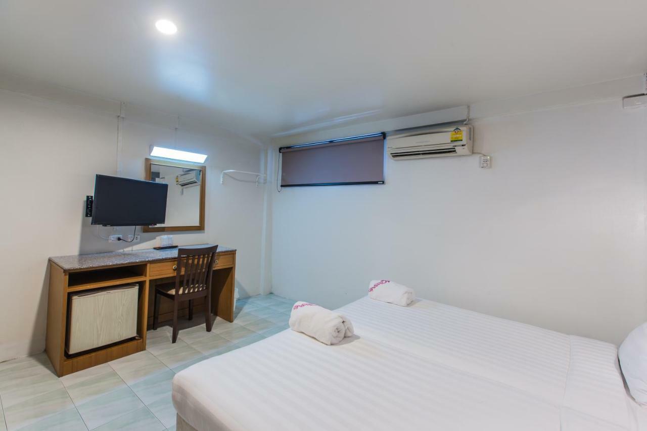 Chongko Guesthouse Phuket Ngoại thất bức ảnh