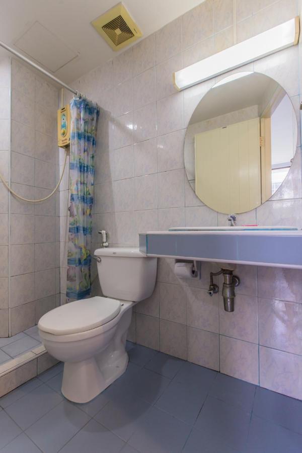Chongko Guesthouse Phuket Ngoại thất bức ảnh