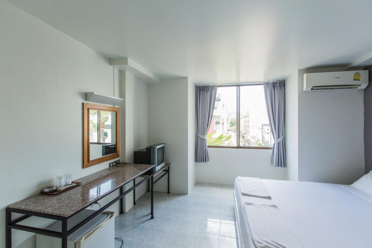 Chongko Guesthouse Phuket Ngoại thất bức ảnh